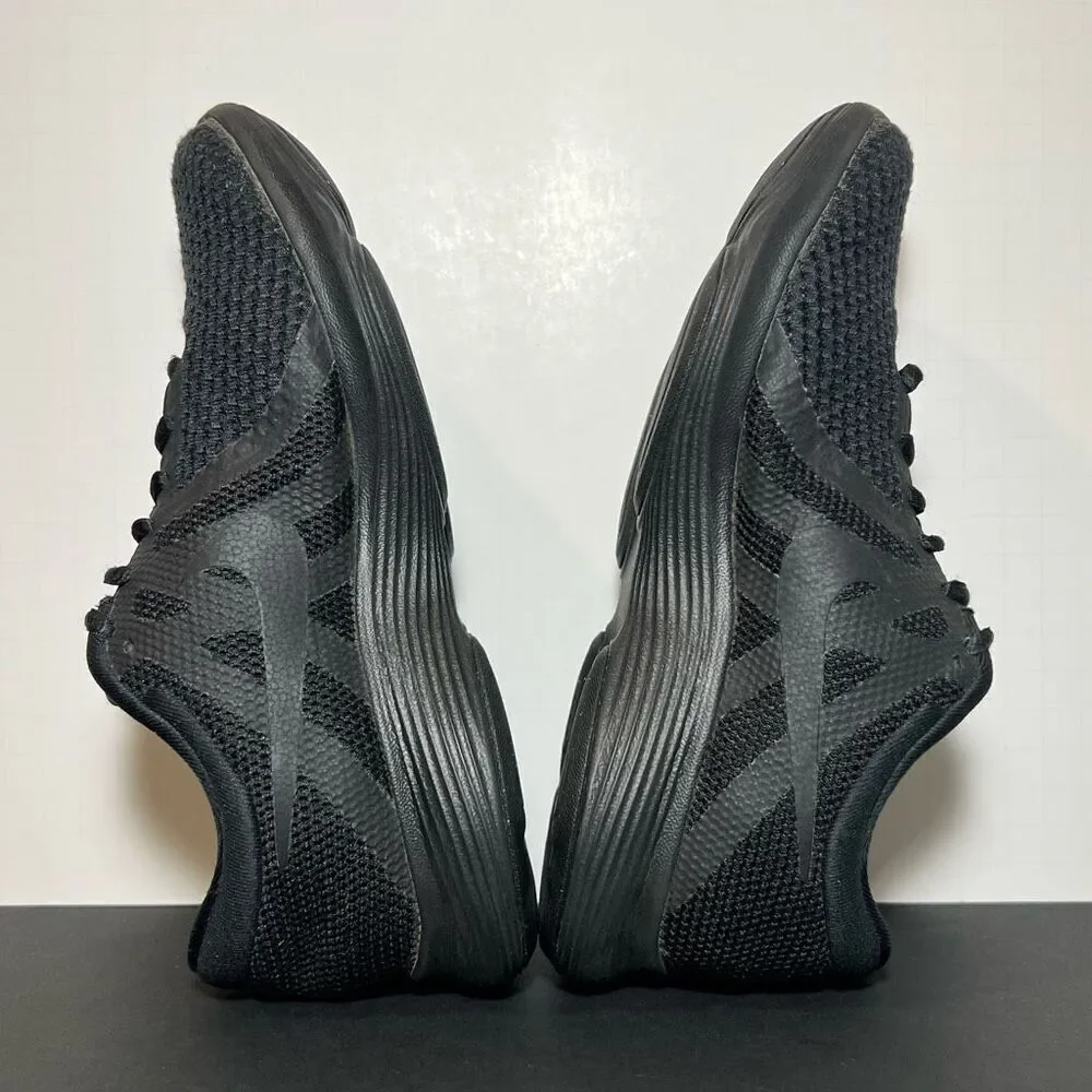 Womens NIKE Revolution 4 Triple Black Running Shoes / Size 6